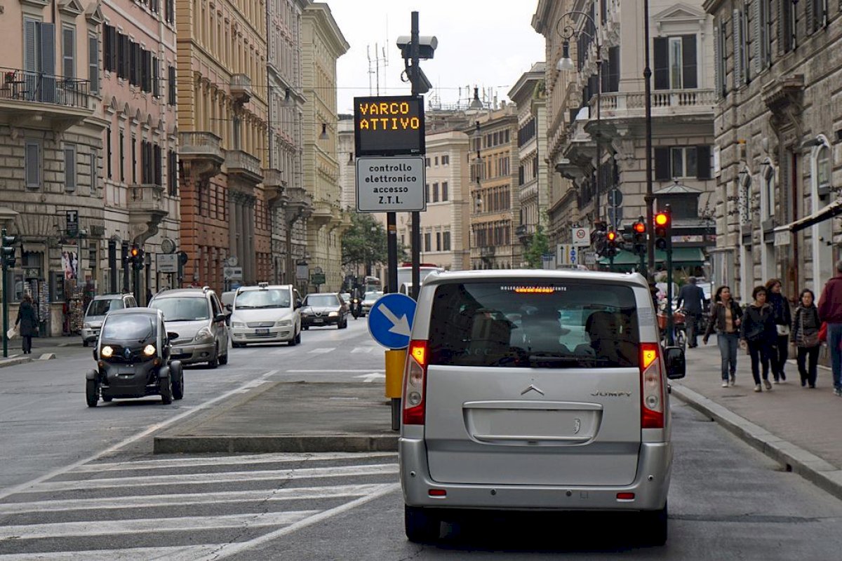 Bologna's Limited Traffic Zone (updated 2021)
