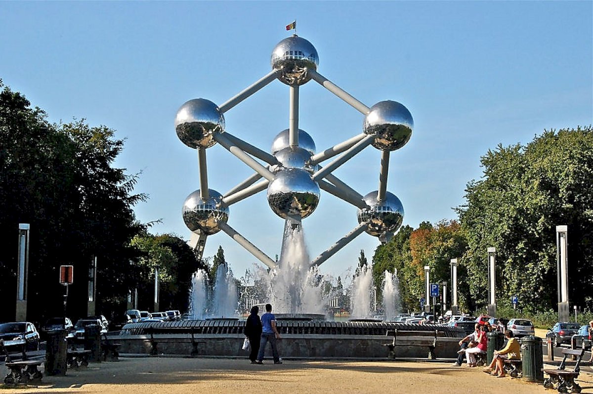 LEZ in Brussels: Everything you need to know about the traffic-free zone (2023)