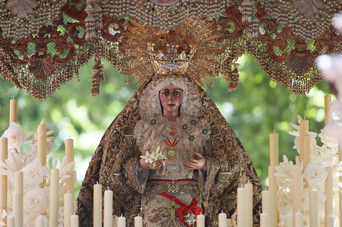 Goditi la Pasqua a Siviglia in auto