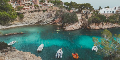 Aeropuertos insulares: Pasa tu verano en las Islas Baleares.
