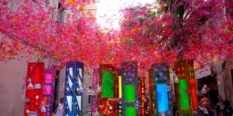 Faire la fête à "La Festa Major de Gràcia" à Barcelone