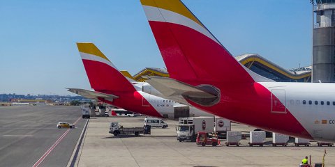 ¿Qué aeropuertos hay en la península?