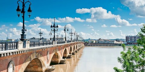 Where to park for free in Bordeaux
