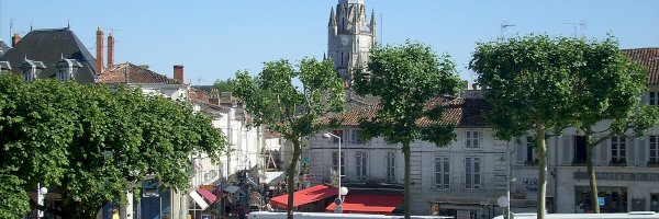 parking à Saintes