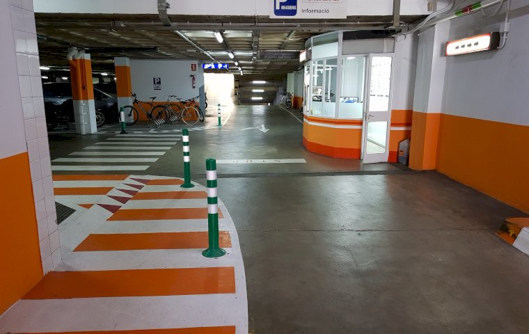 Parking Massens: interior