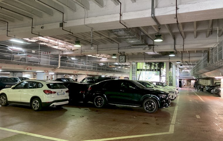 Parking Autosilo San Marco: interior