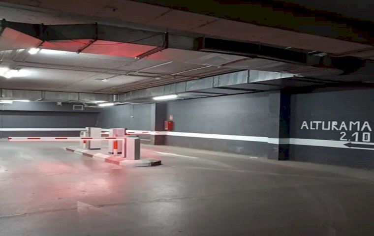 Parking Mercado de Torrijos: other