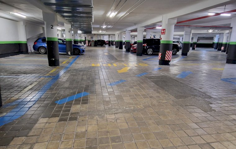 Parking Garage Ronda de Atocha: interior
