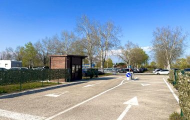 Parkplätze in Marive Transport Ferry - Shuttle}