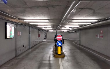 Parkeerplaats SABA Milano Cardinal Ferrari Low Cost}