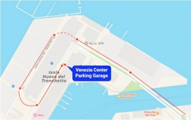 Parkeerplaats Venezia Center Parking Garage (previously Isola Nova)}