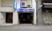 porte d'entrée Réservez une place dans le parking Villarroel - Sant Antoni: porte d'entrée