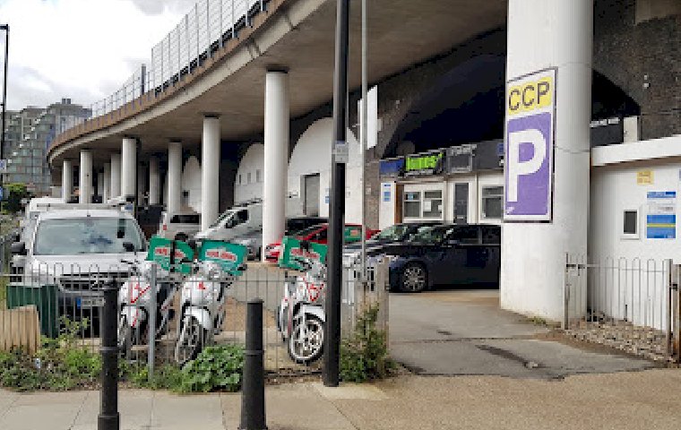 cable car london parking