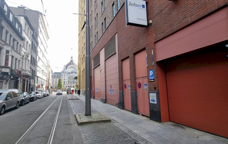 radisson hotel antwerpen.berchem parking