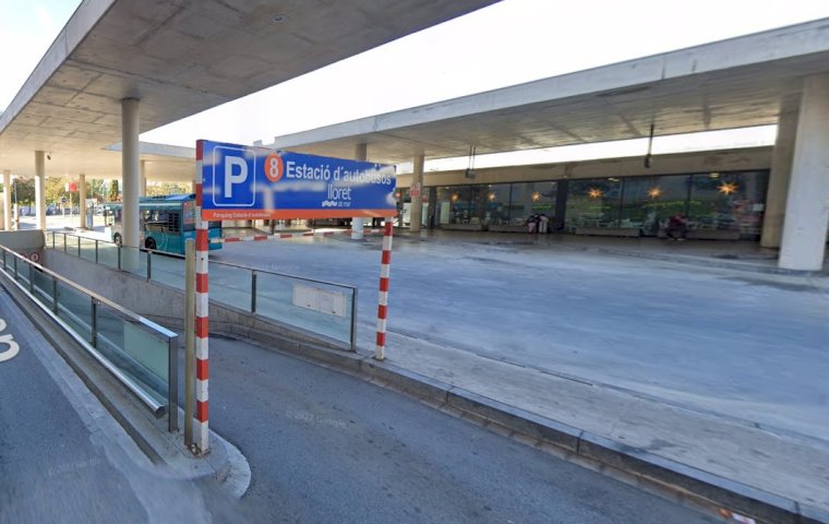 Book a parking spot in Estació d'Autobusos - Lloret de Mar car park