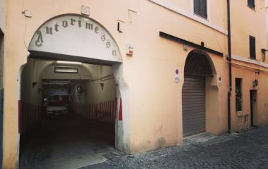 Reservar una plaza en el parking Parking Leonetto