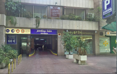 Prenota un posto nel parcheggio Lider - Hospital Clínic