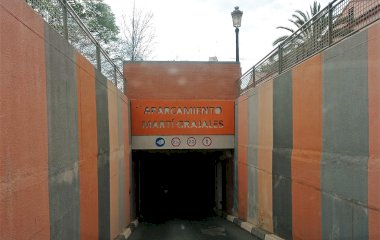 Book a parking spot in Martí Grajales car park
