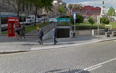 Prenota un posto nel parcheggio SABA Parque da Ribeira - Praça do Infante
