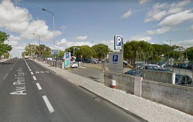 Prenota un posto nel parcheggio SABA Parque do Estádio Universitário