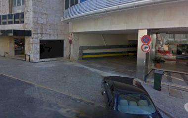 Prenota un posto nel parcheggio Placegar Parque Visconde Santarém
