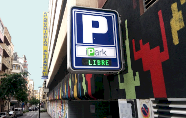 Reservar una plaça al parking Poeta Quintana