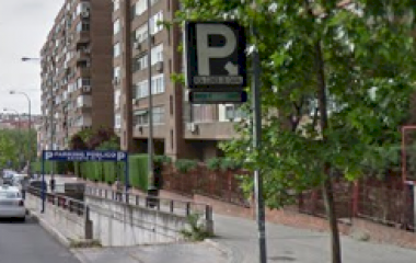 Reserve uma vaga de estacionamento no Fernández Shaw