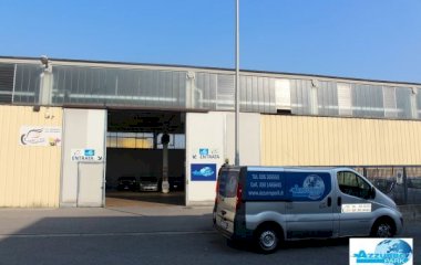 Buch einen Parkplatz im Azzurro park -shuttle coperto- Parkplatz.