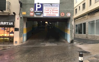Prenota un posto nel parcheggio Centro - Mercado