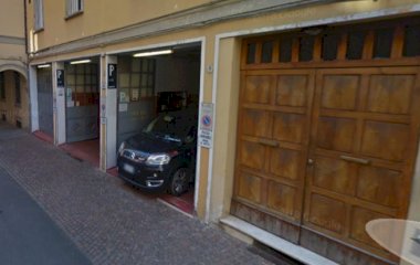 Prenota un posto nel parcheggio Autorimessa Garage degli Angeli
