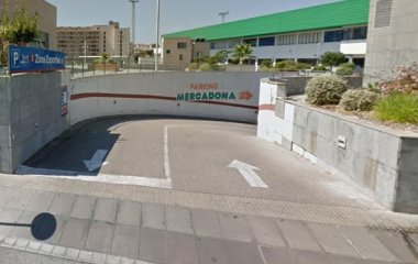Prenota un posto nel parcheggio Zona Esportiva - Lloret de Mar