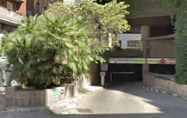Reservar una plaza en el parking Princesa 25