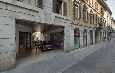 Prenota un posto nel parcheggio ParkingCar Brera