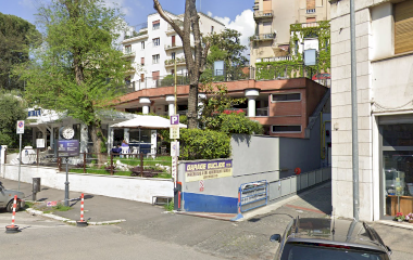Buch einen Parkplatz im Garage Euclide Parkplatz.