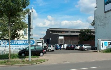 Buch einen Parkplatz im Park am Ring Overdekt - Shuttle Parkplatz.