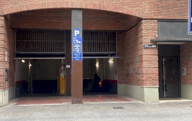 Réservez une place dans le parking Provença 525