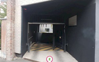 Buch einen Parkplatz im Zenpark Cormontaigne - Béranger Parkplatz.