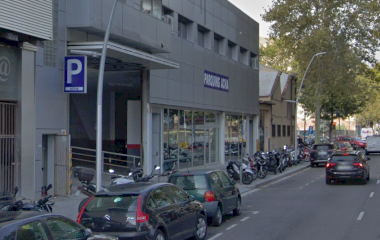 Réservez une place dans le parking Low cost - Vans y monovolúmenes Glòries - Acha