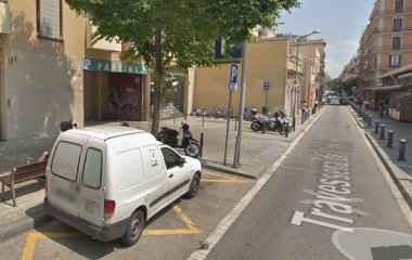 Prenota un posto nel parcheggio NN Travessera de Gràcia - Mercat