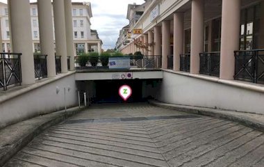 Réservez une place dans le parking Zenpark Grand Place Bussy - Mercure
