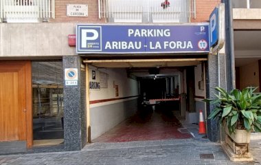 Prenota un posto nel parcheggio Aribau - Laforja