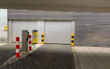 Book a parking spot in ParkBee De Landdrost car park