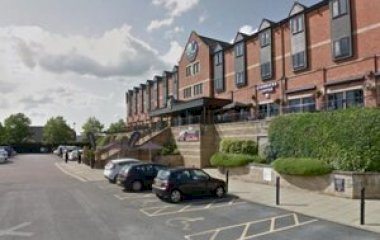 Reserve uma vaga de  estacionamento no ParkBee Village Hotel Bury - Manchester