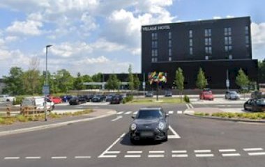 Reserve uma vaga de  estacionamento no ParkBee Village Hotel Eastleigh - Southampton