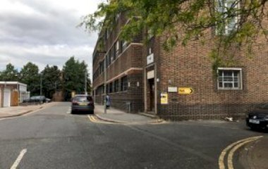 Book a parking spot in ParkBee Bromley Edison Road car park