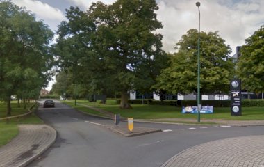 Reserve uma vaga de  estacionamento no ParkBee Village Hotel Solihull
