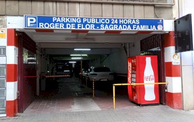 Book a parking spot in Roger de Flor - Sagrada Familia car park