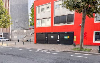 Prenota un posto nel parcheggio ParkBee Metro Bru Congres
