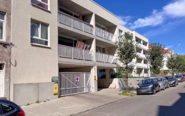Book a parking spot in ParkBee Henri Rey car park