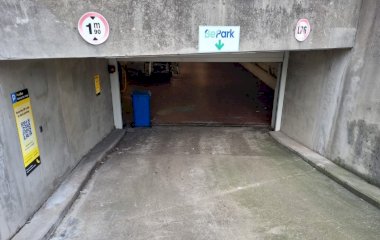 Reservar una plaça al pàrquing ParkBee Médiacité Liège